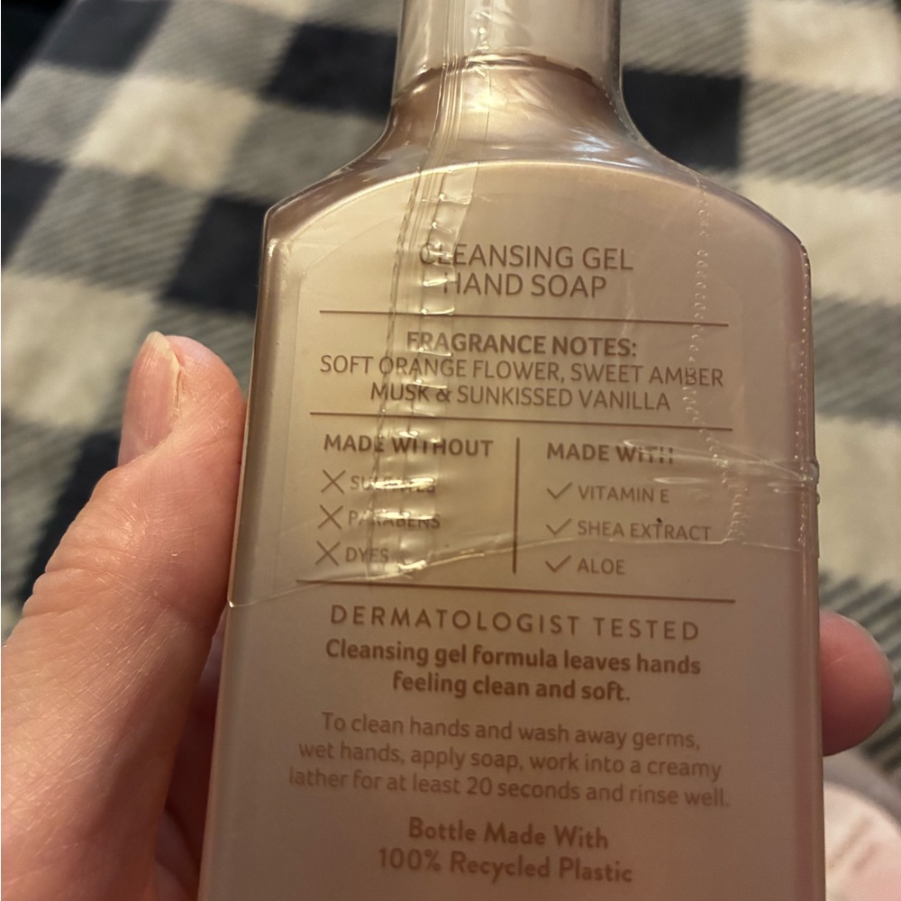 Bath & Body Works Cashmere Musk Cleansing Gel Hand Soap - Soft Orange -Vanilla 4 - Picture 2 of 4